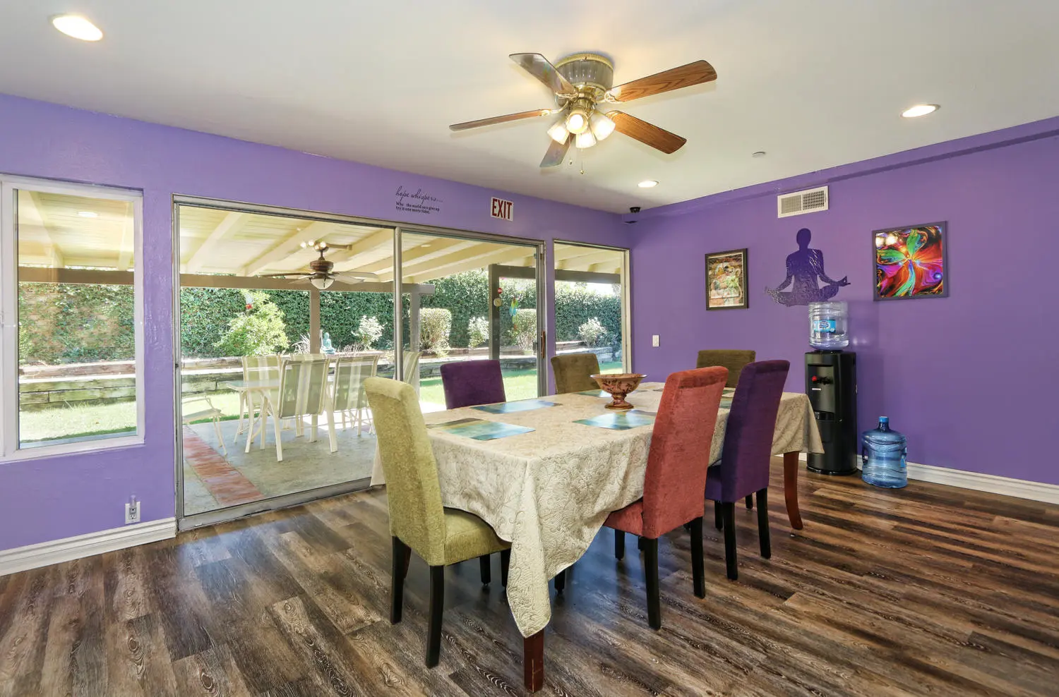 Socal Sunrise Vanessa dining room 3