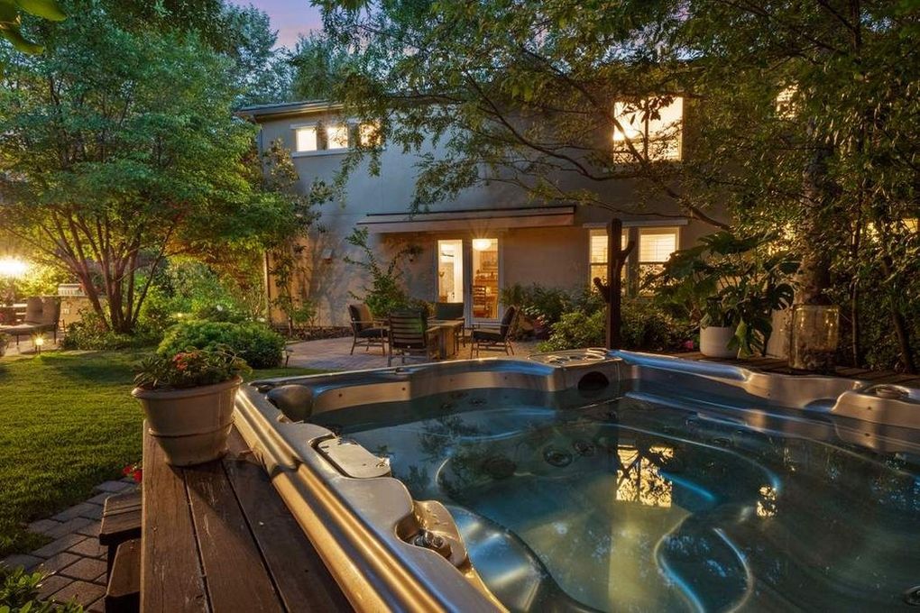 Ohana recovery jacuzzi