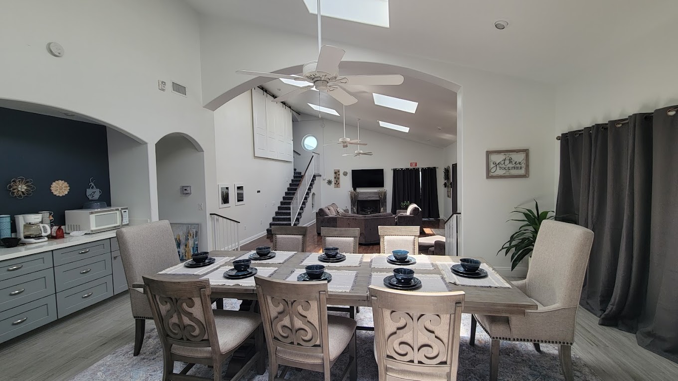 pathways recovery dining room