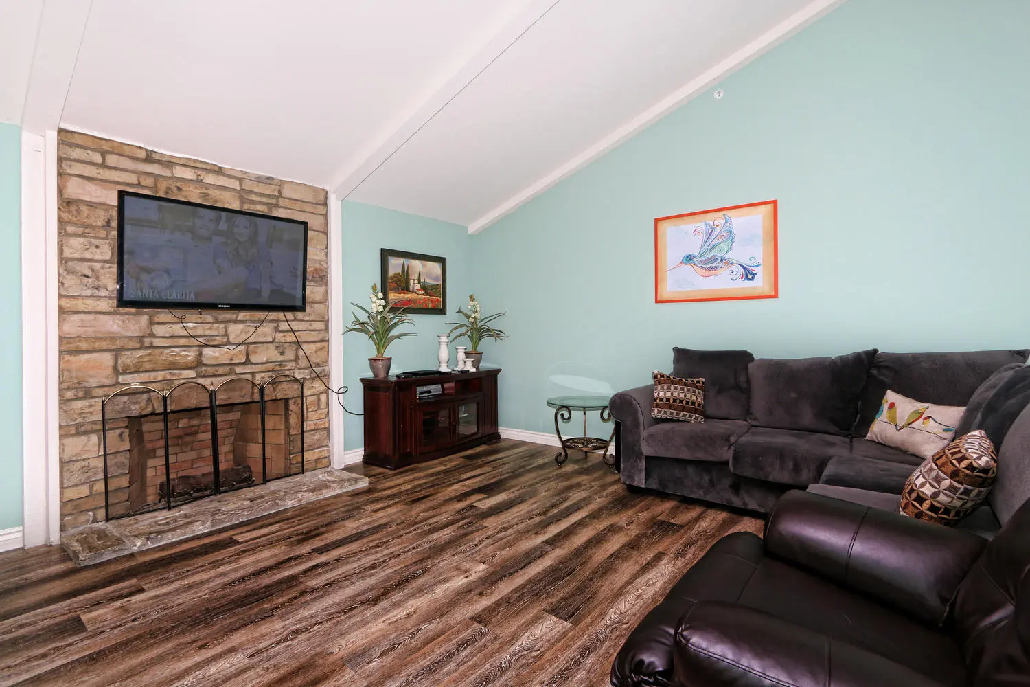 socal sunrise vanessa living room 1