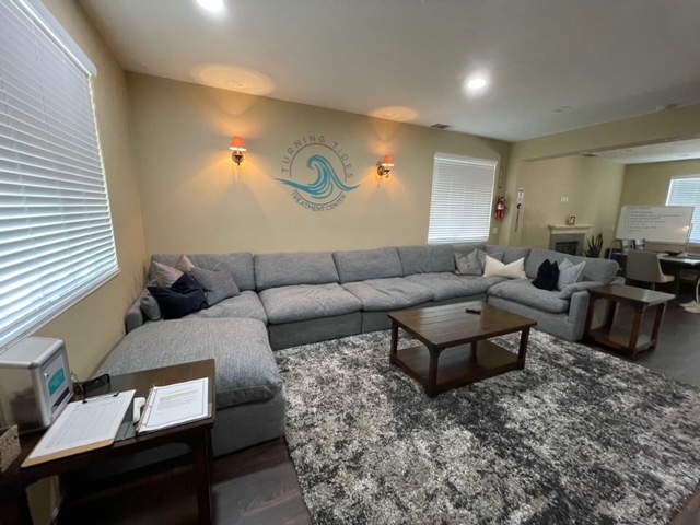 turning tides living room