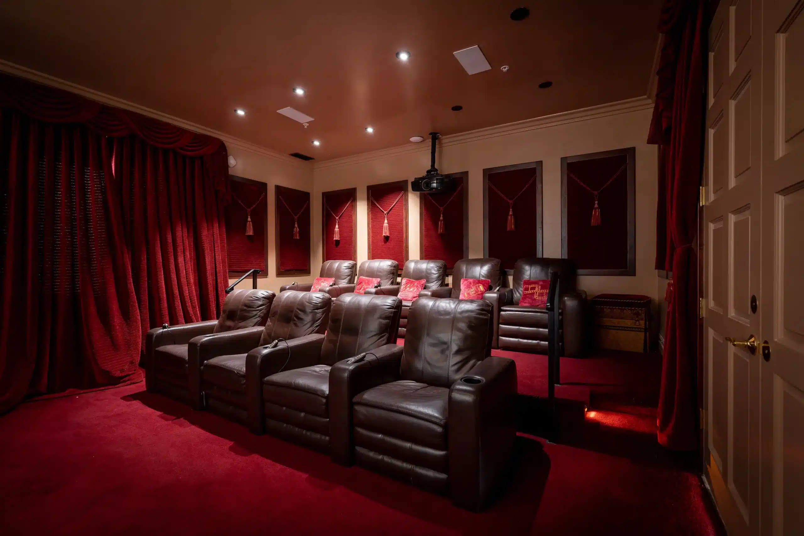 theater at villa oasis